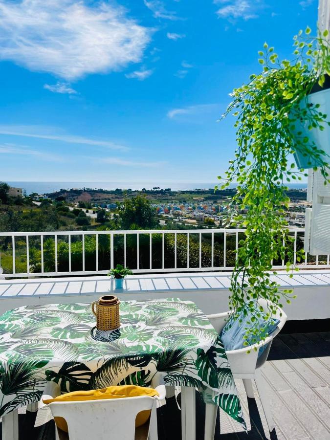 Ocean View Skyline Apartment ‚Hakuna Matata' Albufeira Luaran gambar
